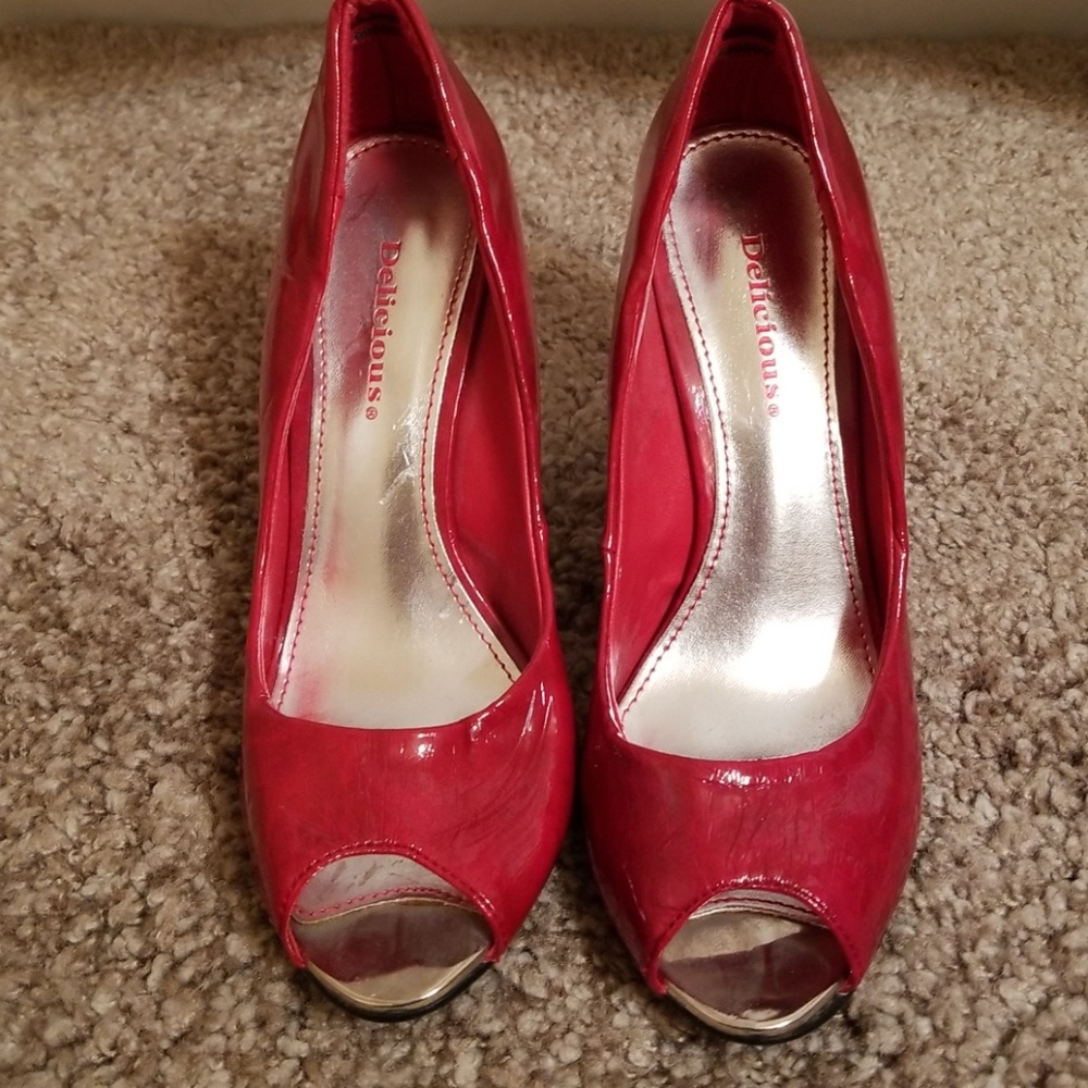 Delicious Peep Toe Heels!